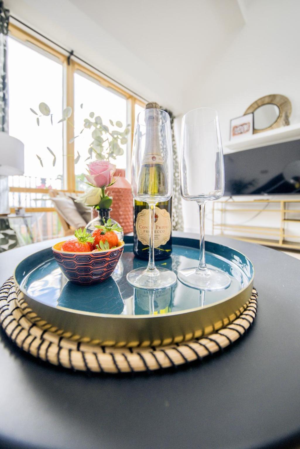 Coventry Large 4-Bed Townhouse By Empower Homes Exteriör bild
