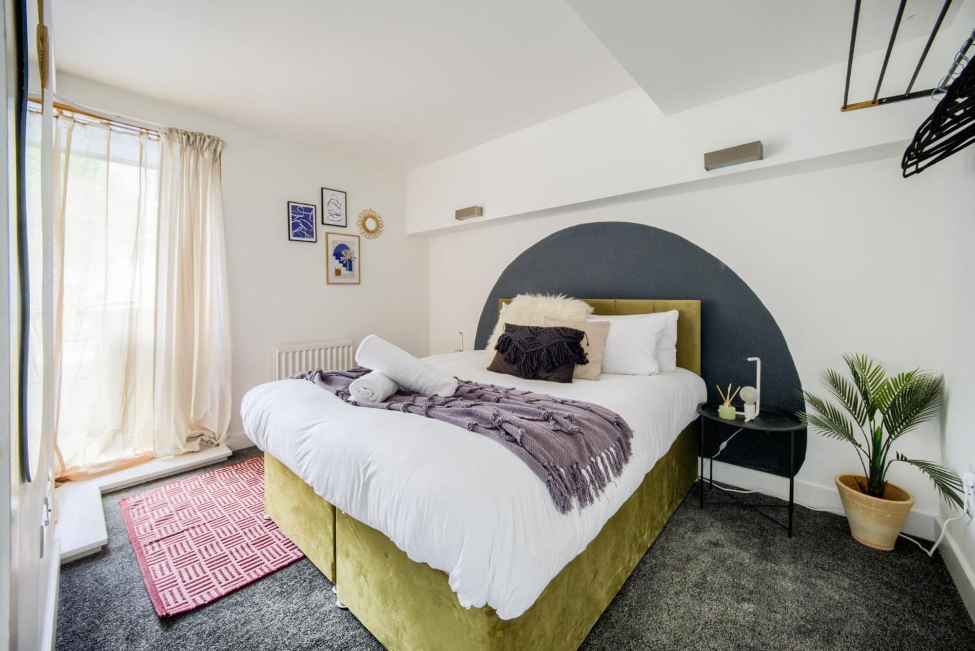 Coventry Large 4-Bed Townhouse By Empower Homes Exteriör bild