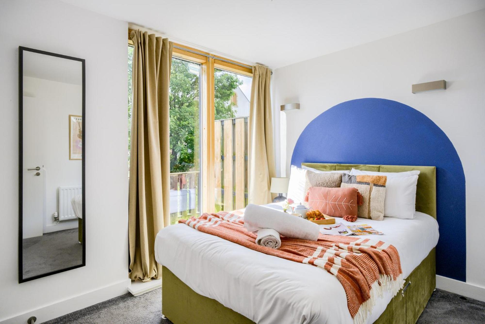 Coventry Large 4-Bed Townhouse By Empower Homes Exteriör bild