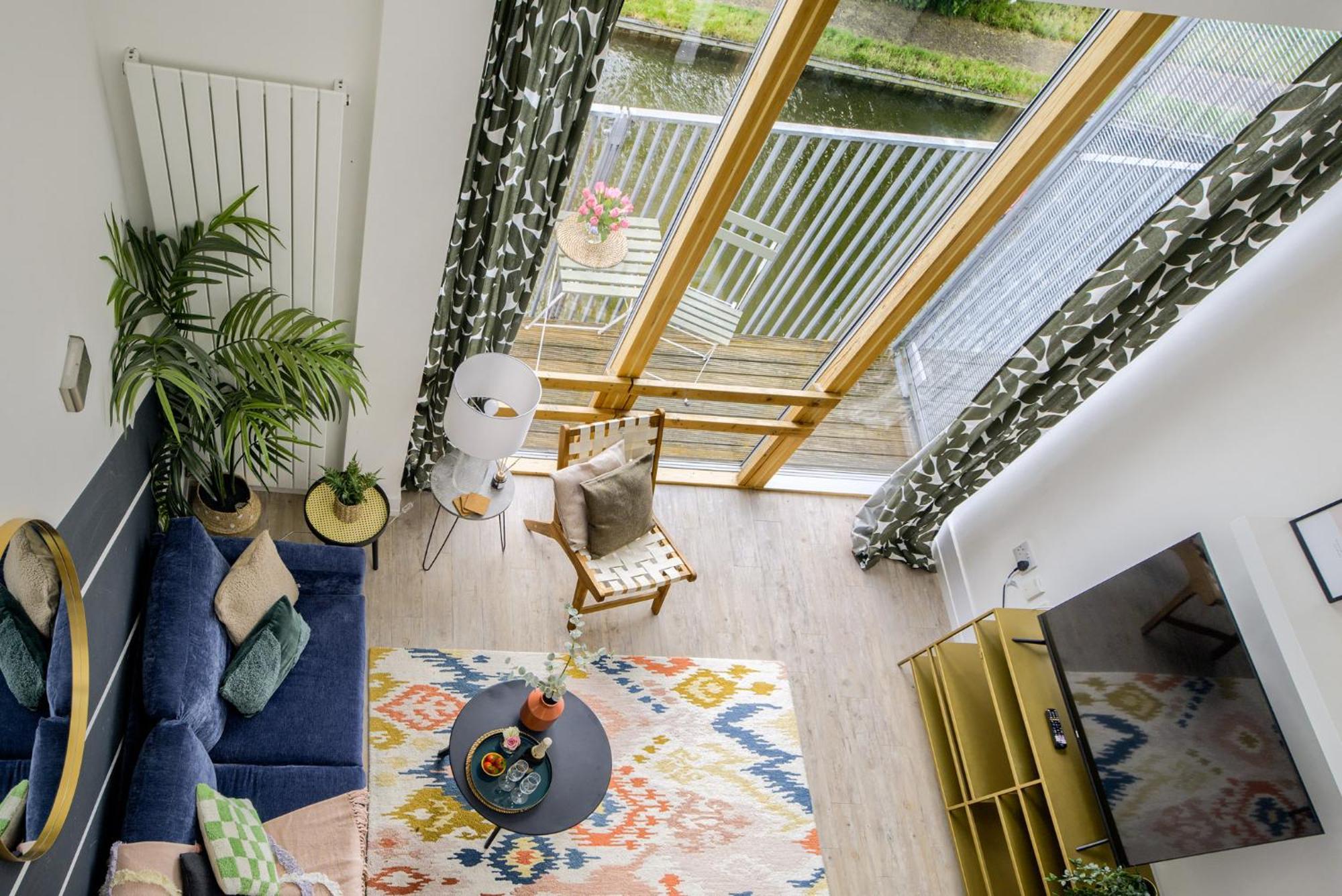 Coventry Large 4-Bed Townhouse By Empower Homes Exteriör bild